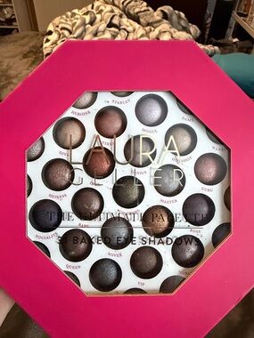 Laura Geller Pink Baked Eye Shadow Palette - Shimmery Warm Browns & Bronze